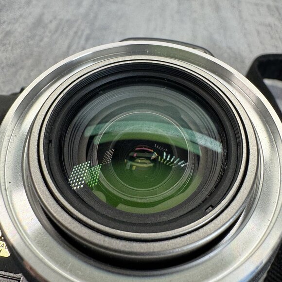 Olympus SP-550UZ 7.1MP Digital Camera with 18x Optical Zoom Tested - Picture 3 of 14